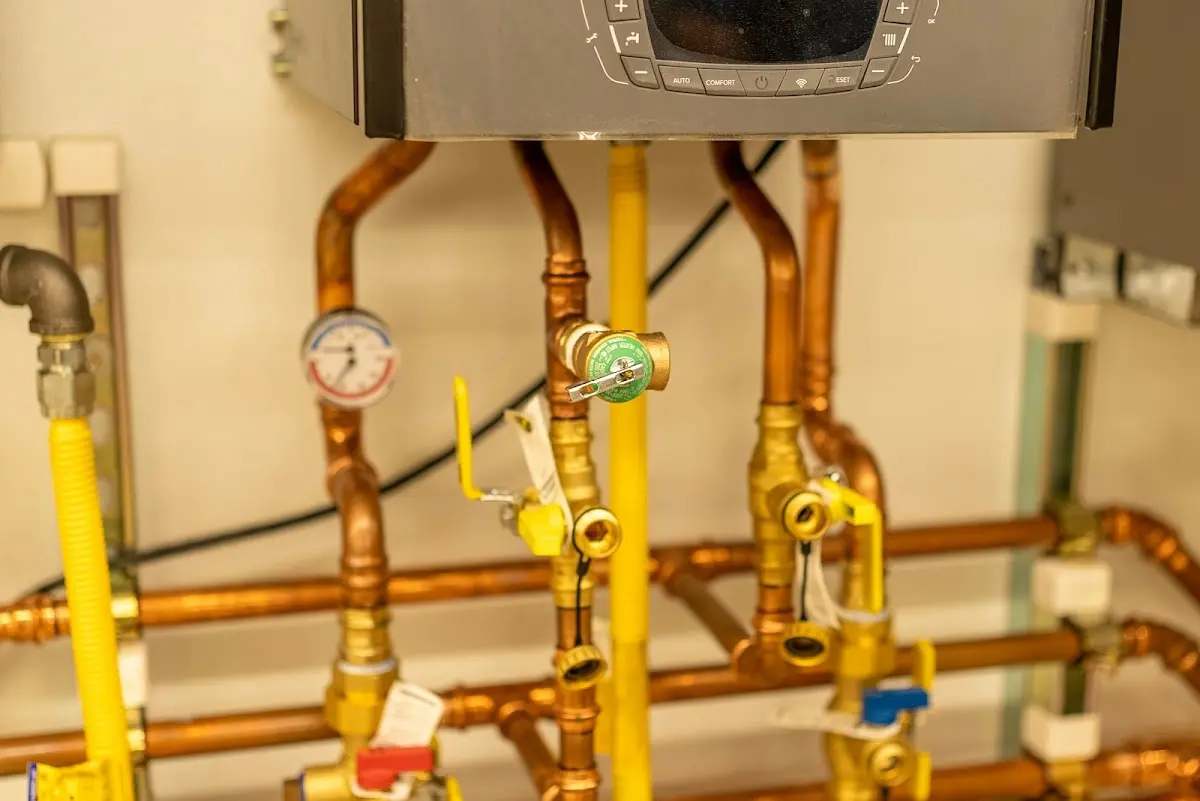 Licensed technician providing Sewer Cleanout for a homeowner in Madera Acres